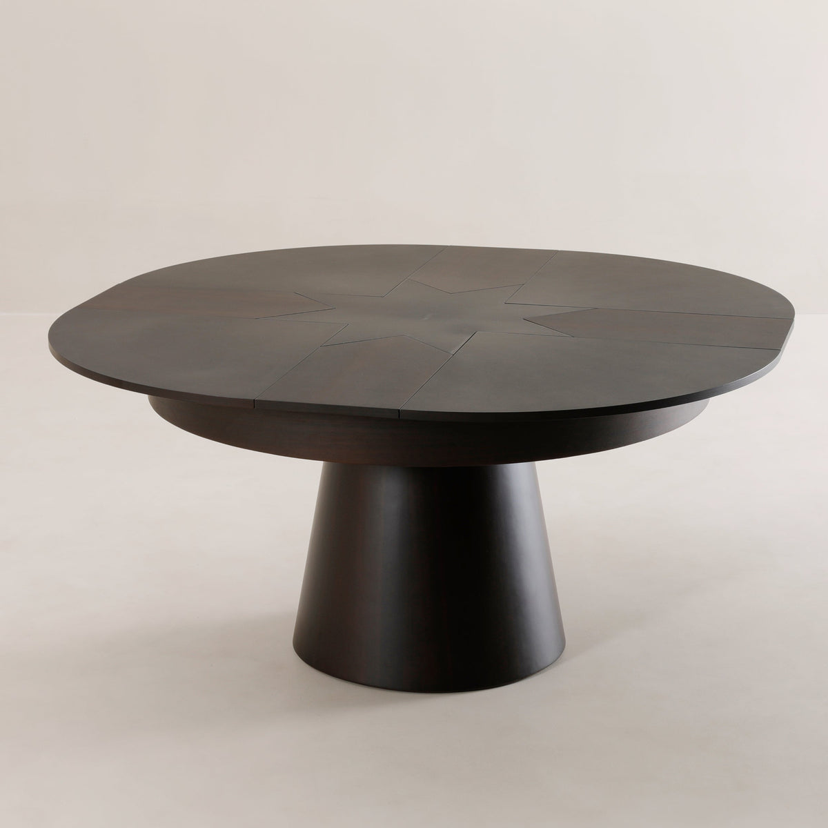 Rotating Round Extending Dining Table