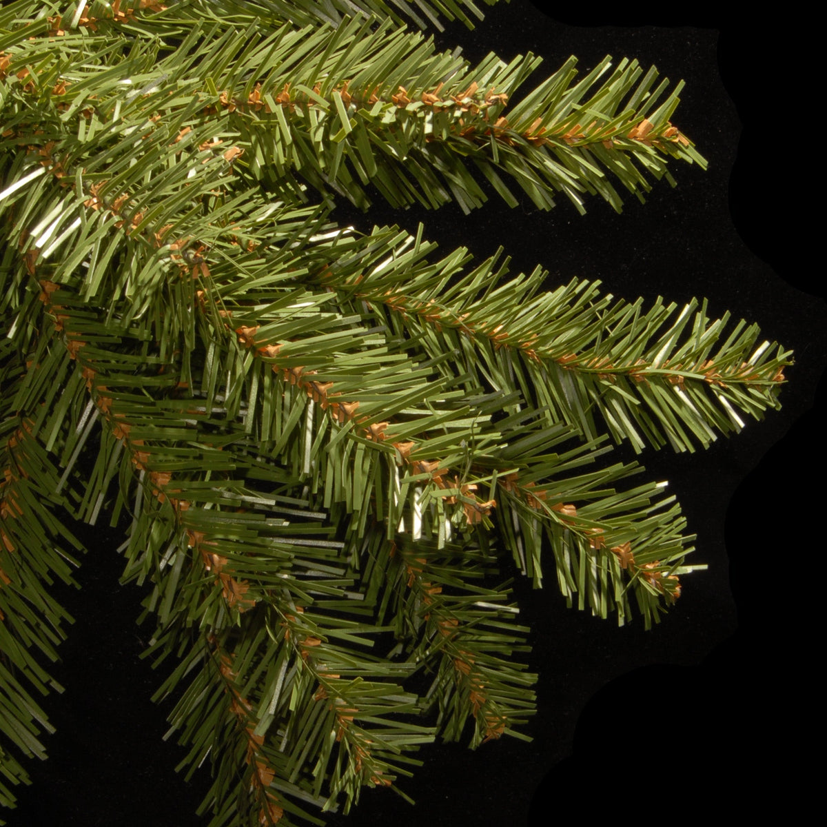 7.5ft Pre Lit Slim Dunhill Fir Hinged Christmas Tree, 600 Clear Lights