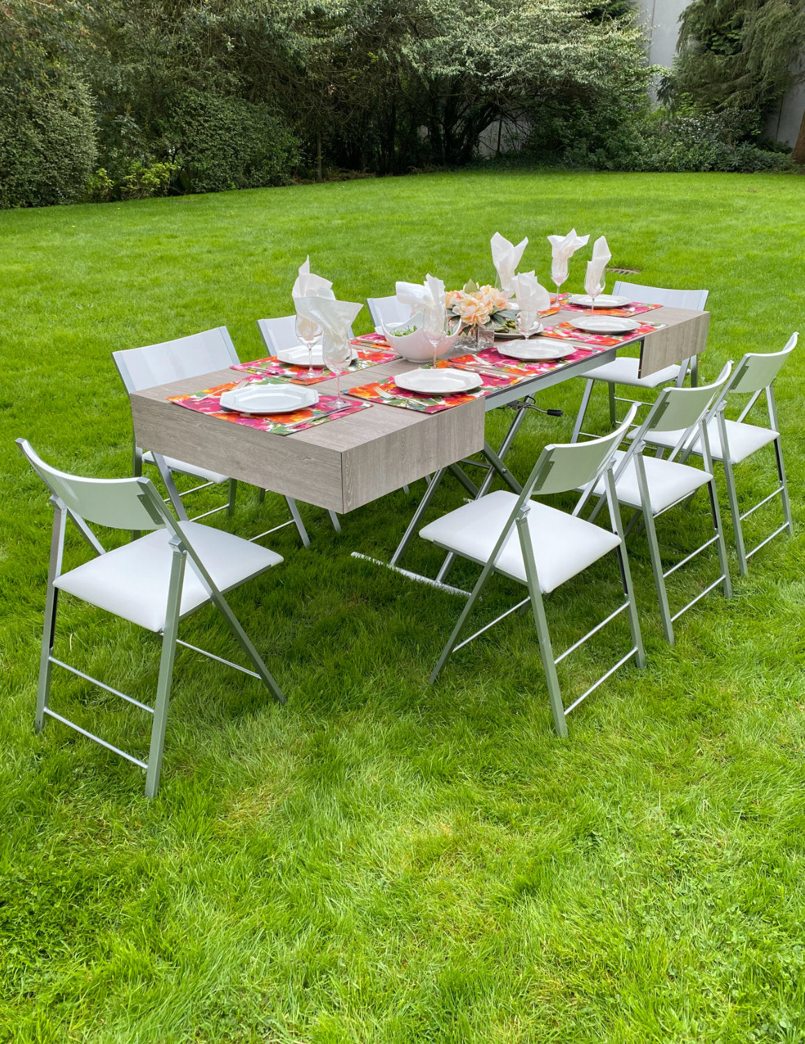 Outdoor Coffee to Dining Table, Seats up to 10