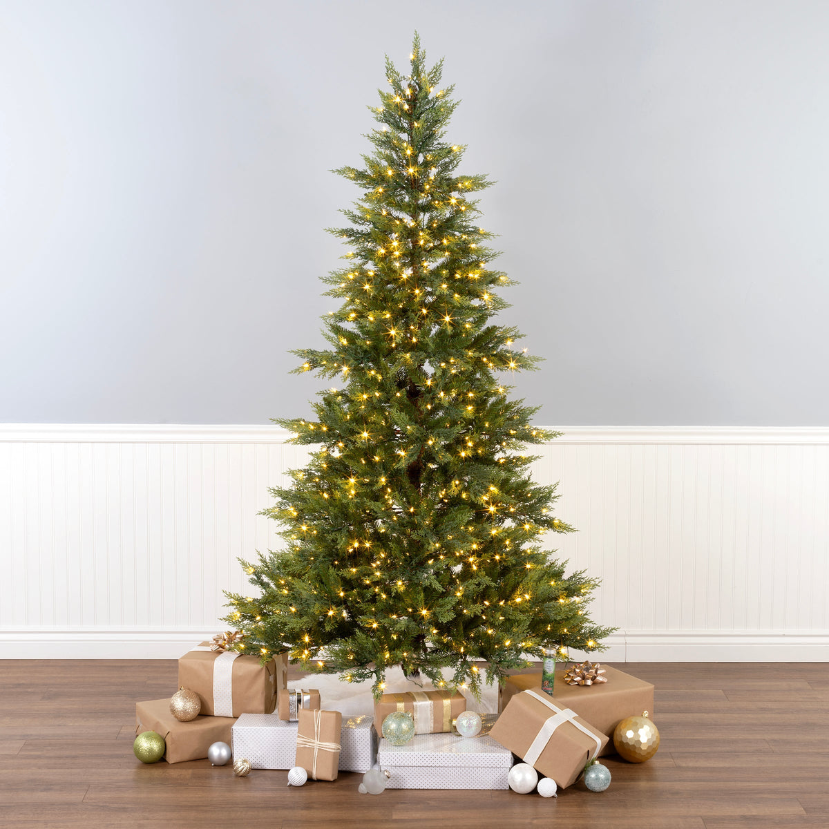 6.5ft Pre Lit Festive Fern Christmas Tree, Clear Lights