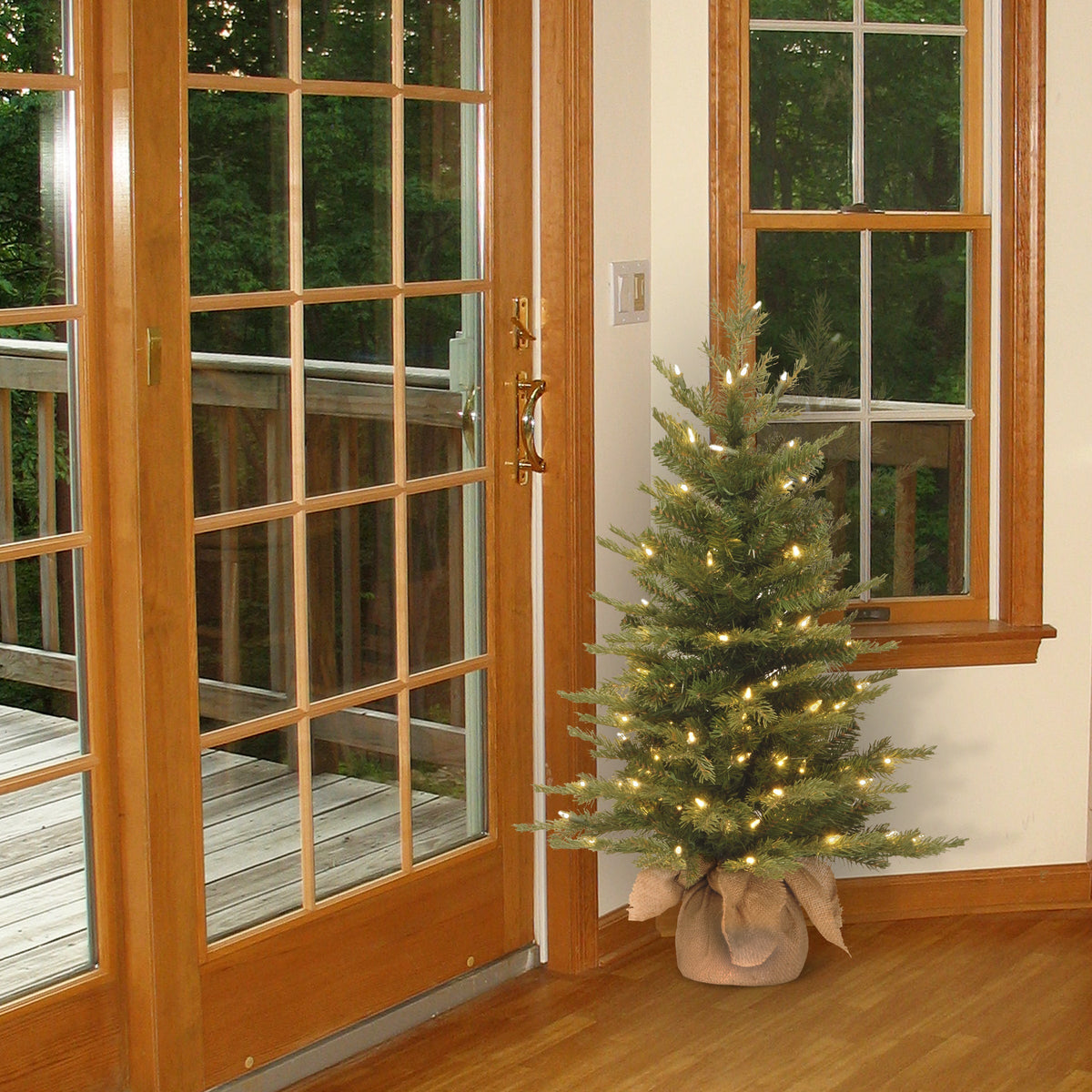 3ft Pre Lit Realistic Spruce Christmas Tree, Clear Lights