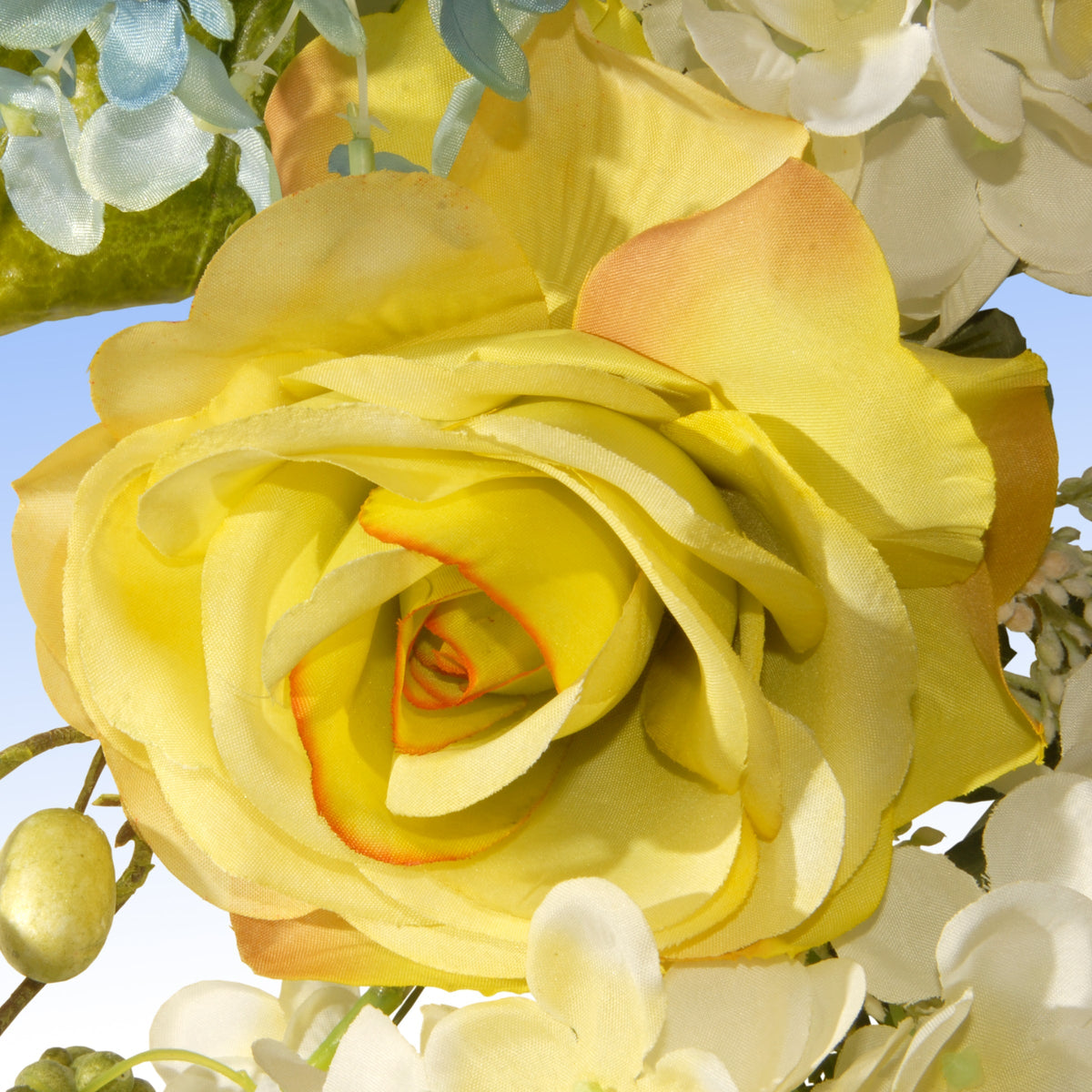 Artificial Floral Garland with Roses and Hydrangeas, 122 cm