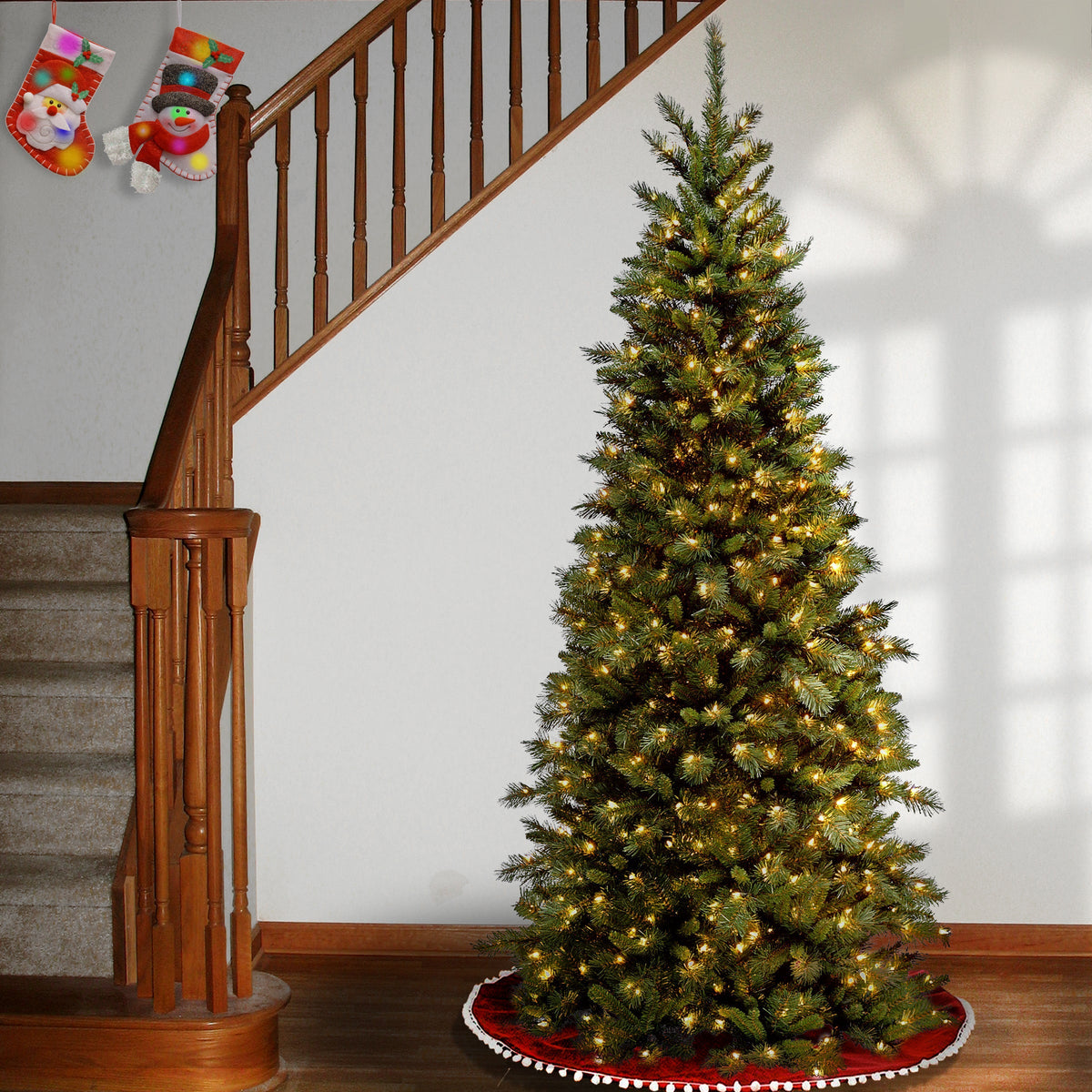 7,5 ft Pre Lit Slim Tiffany Gran Julgran, klara ljus