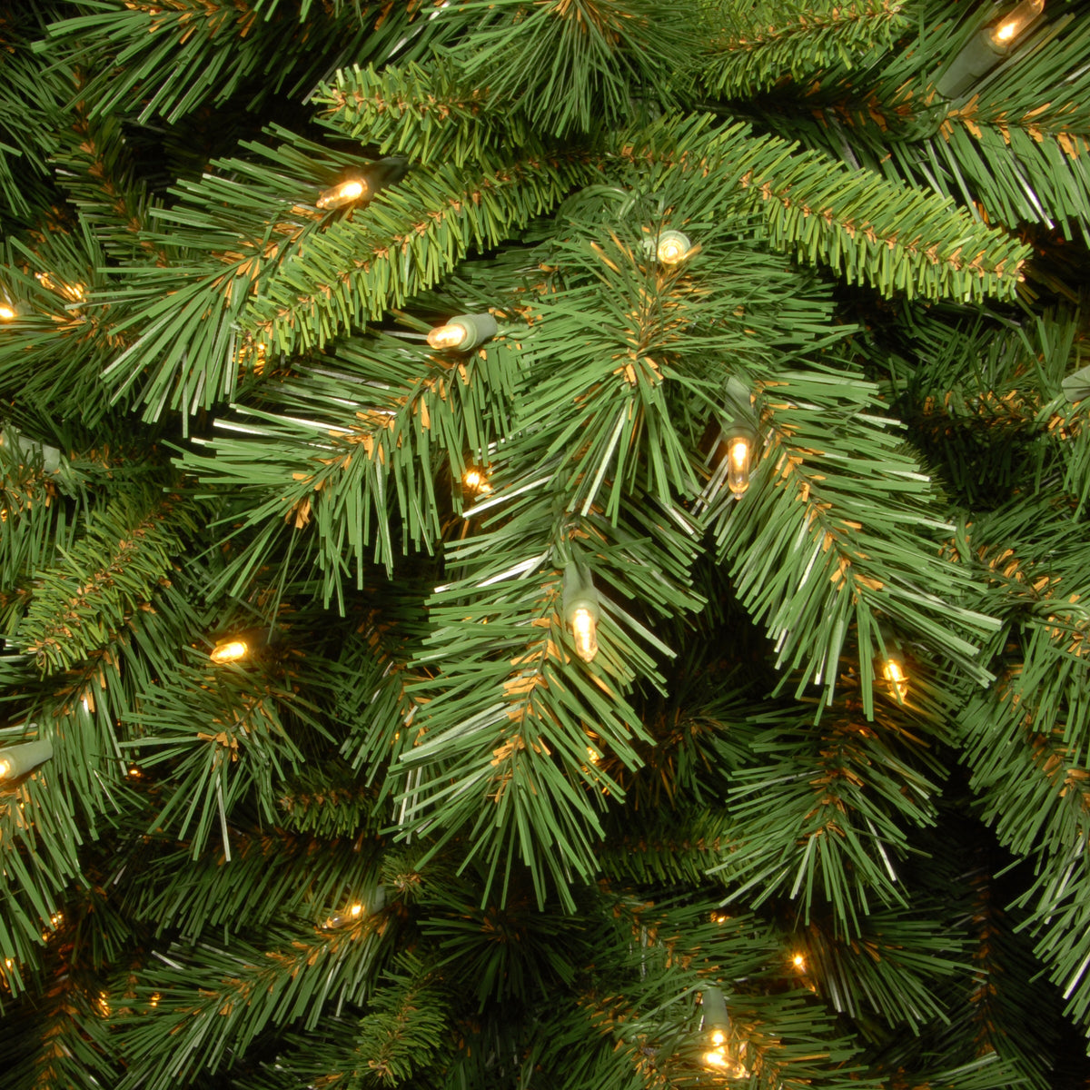 7,5 ft Pre Lit Slim Tiffany Gran Julgran, klara ljus